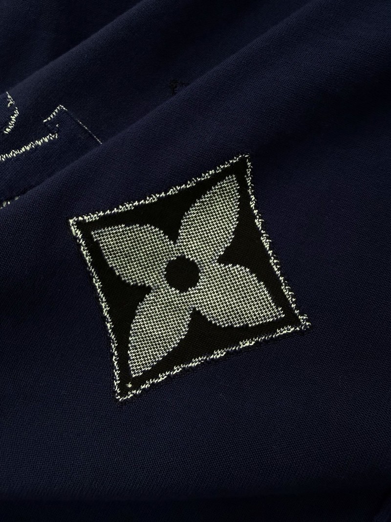 LV T-shirt F8856 010