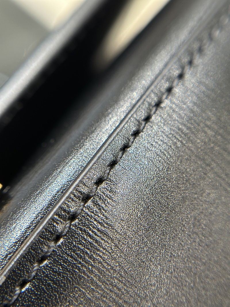 Voltaire 779642 Black