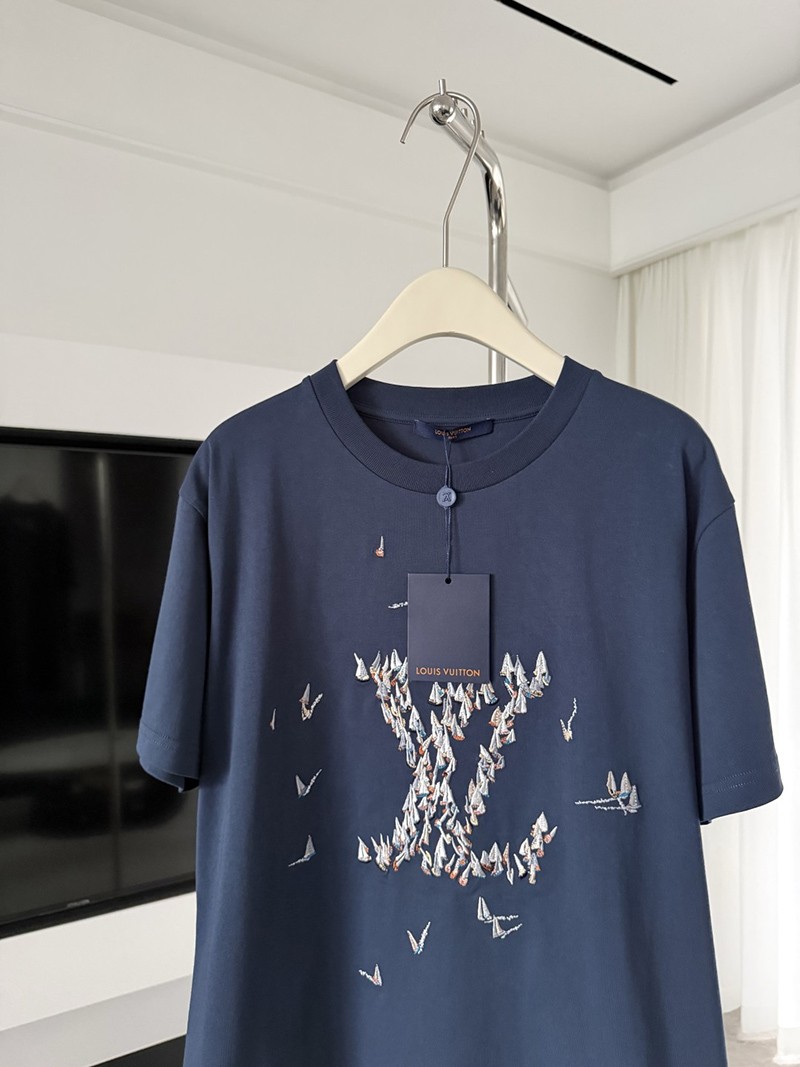 LV T-shirt 011
