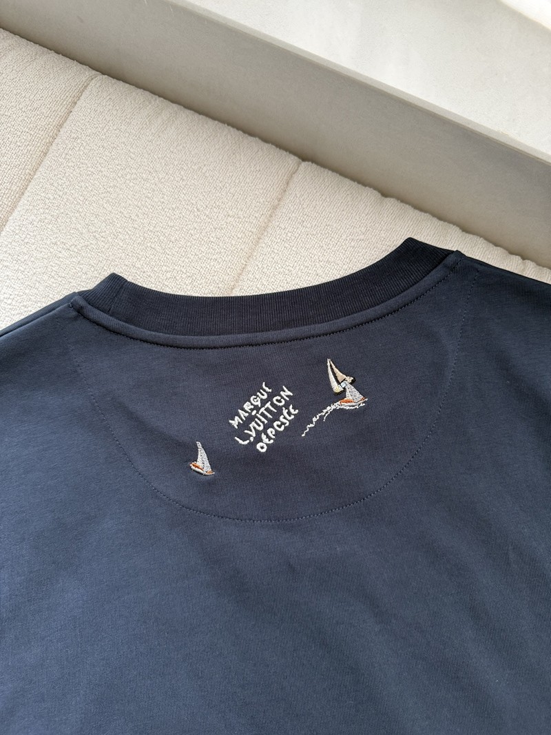 LV T-shirt 011