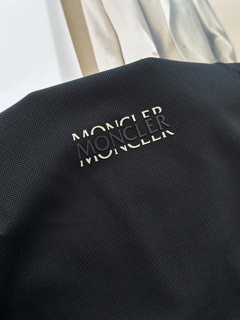 Moncler T-shirt 006