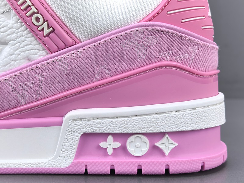 LV Trainer Wmns Sneaker 067