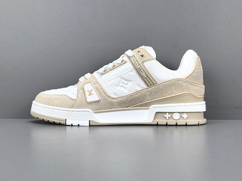 LV Trainer Sneaker 068