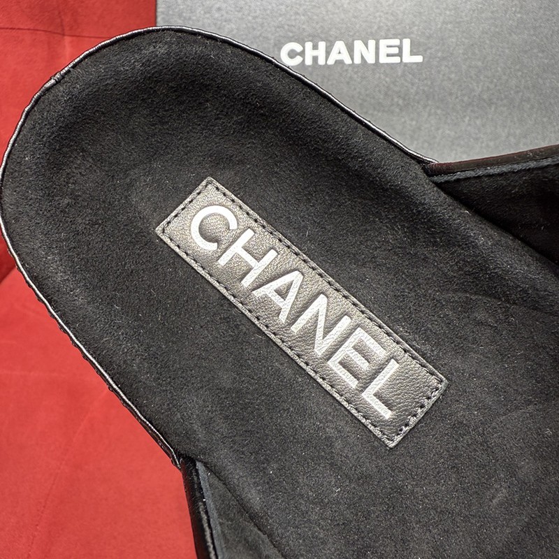 Chanel Slipper Wmns 001