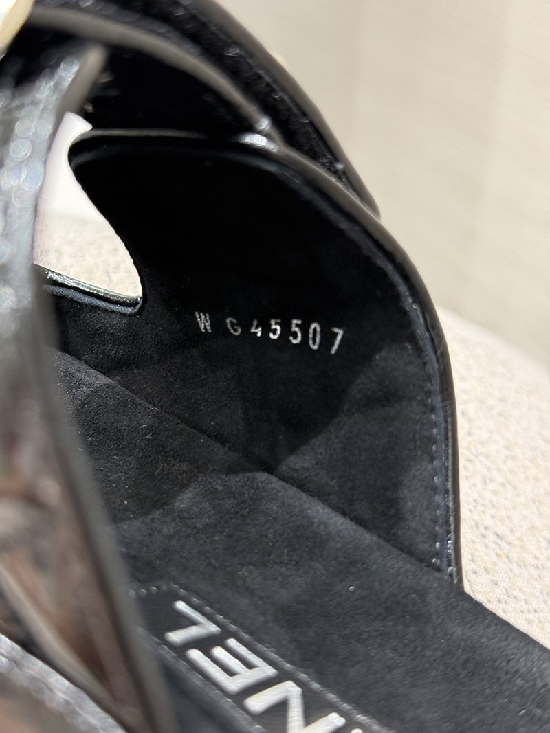 Chanel Slipper Wmns 001