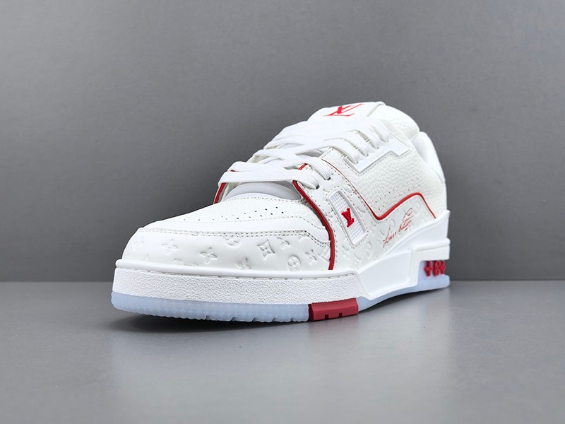 LV Trainer Sneaker 069