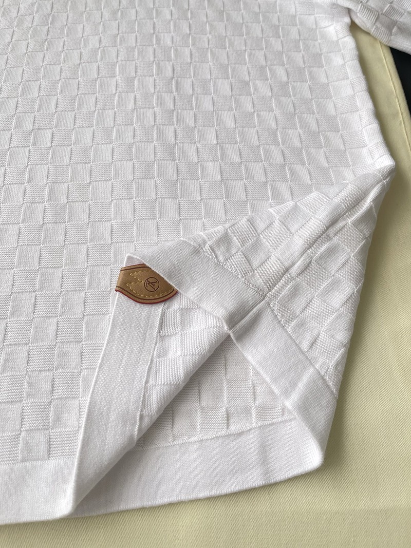 LV T-shirt 018