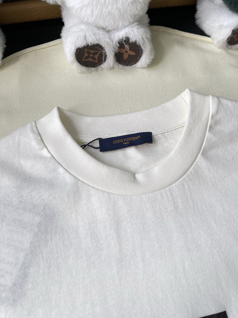 LV T-shirt 015