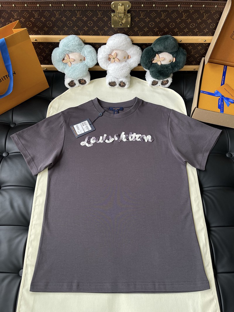 LV T-shirt 013