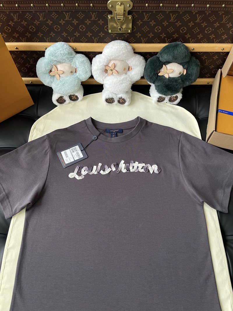 LV T-shirt 013