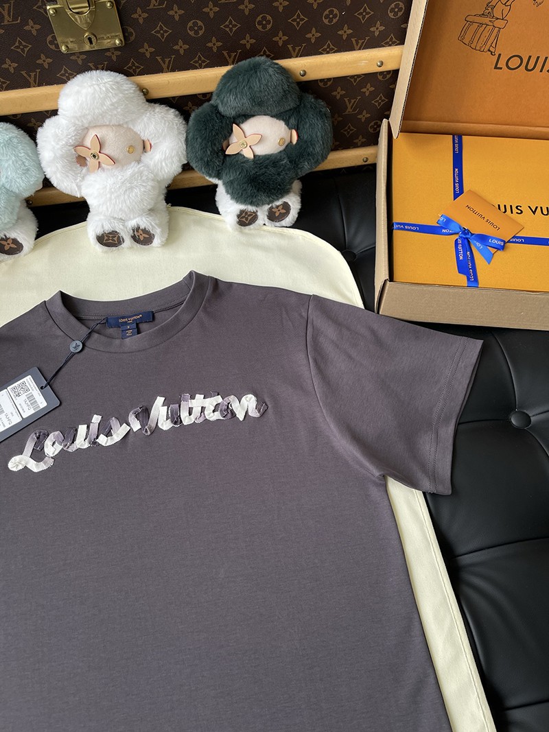 LV T-shirt 013