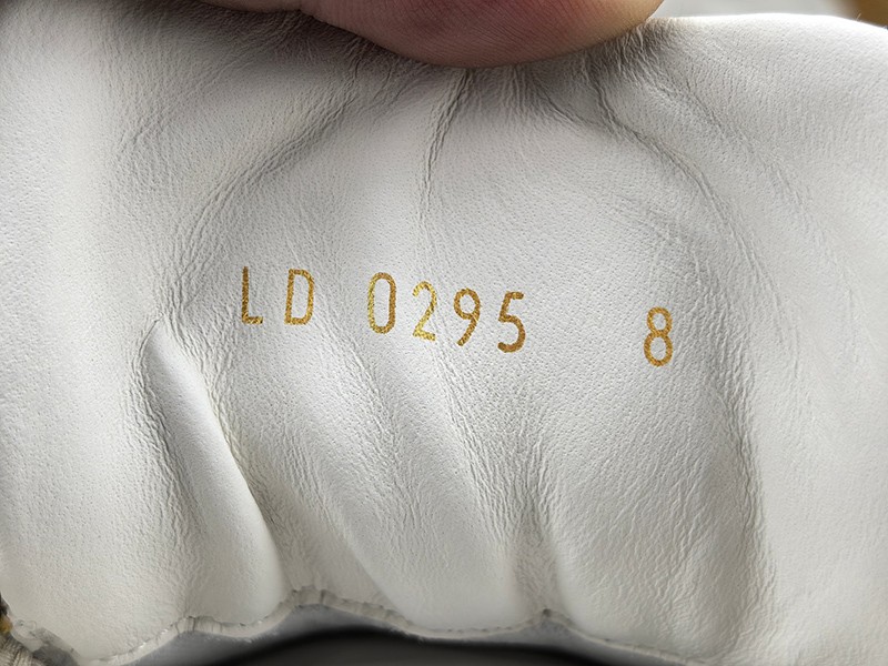 LV Trainer Sneaker 070