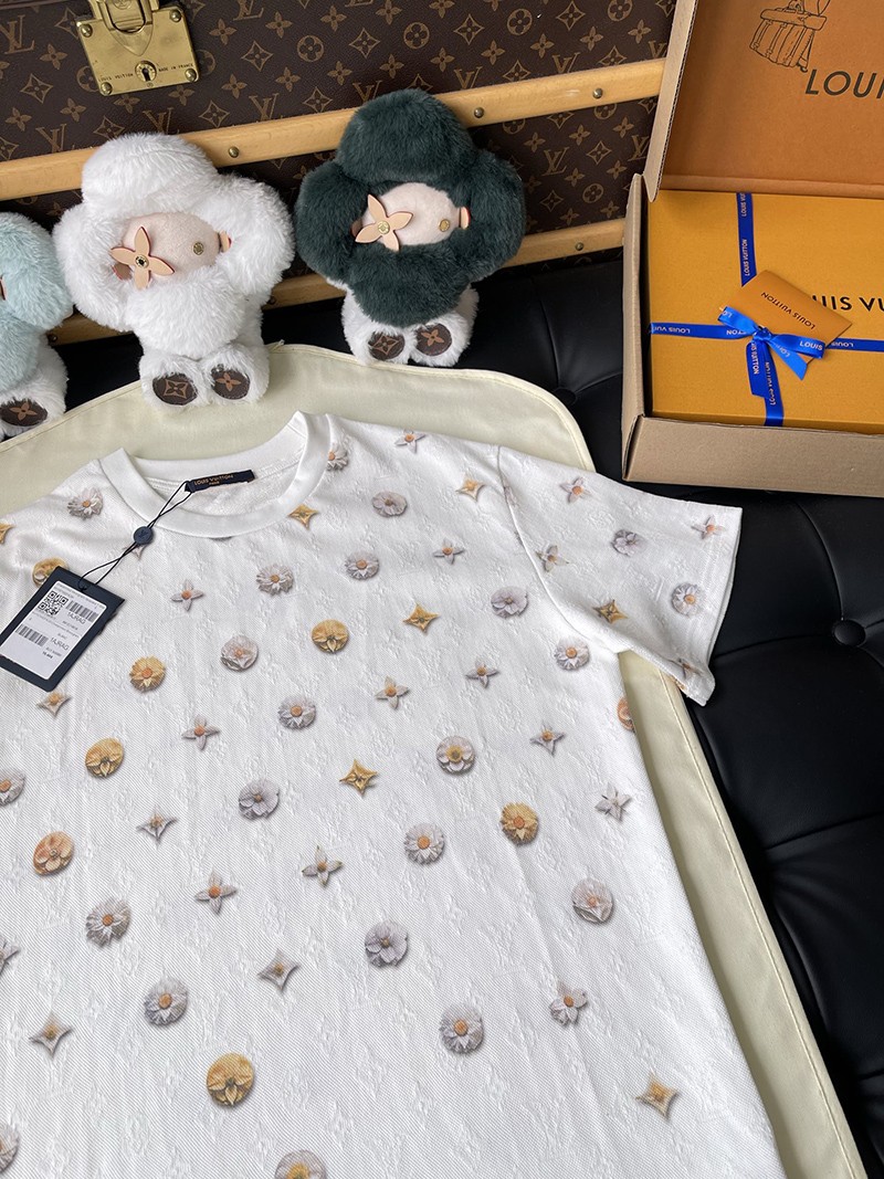 LV T-shirt 017