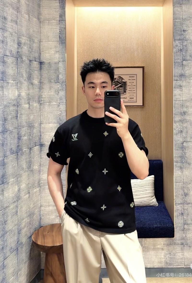 LV T-shirt 018