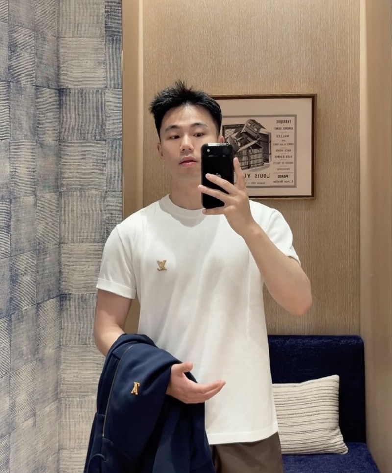 LV T-shirt 021