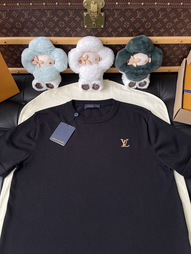 LV T-shirt 019