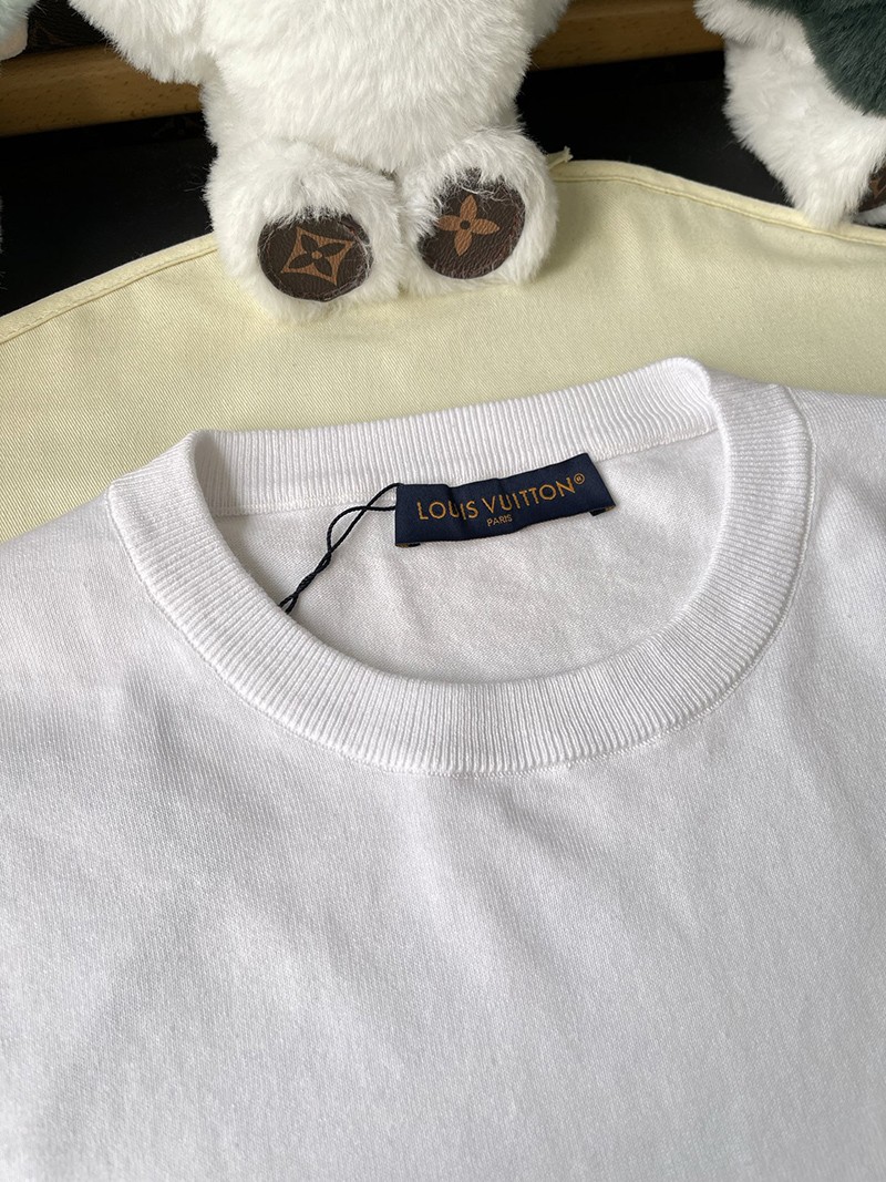 LV T-shirt 021