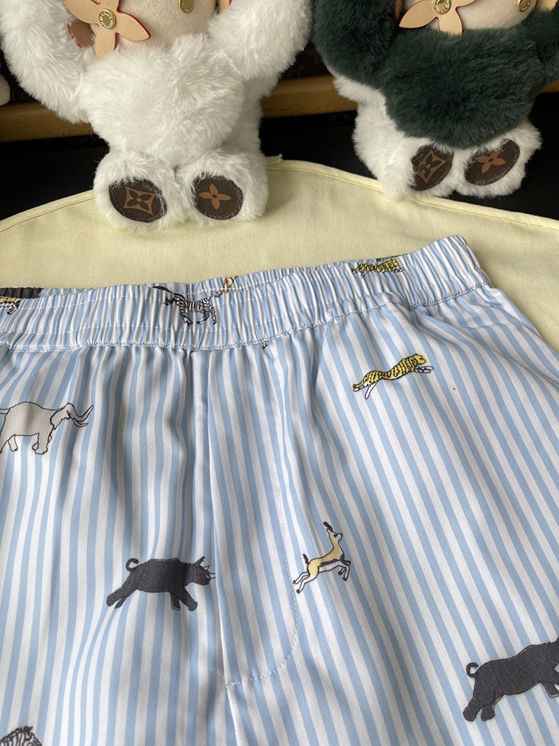 LV Short 024