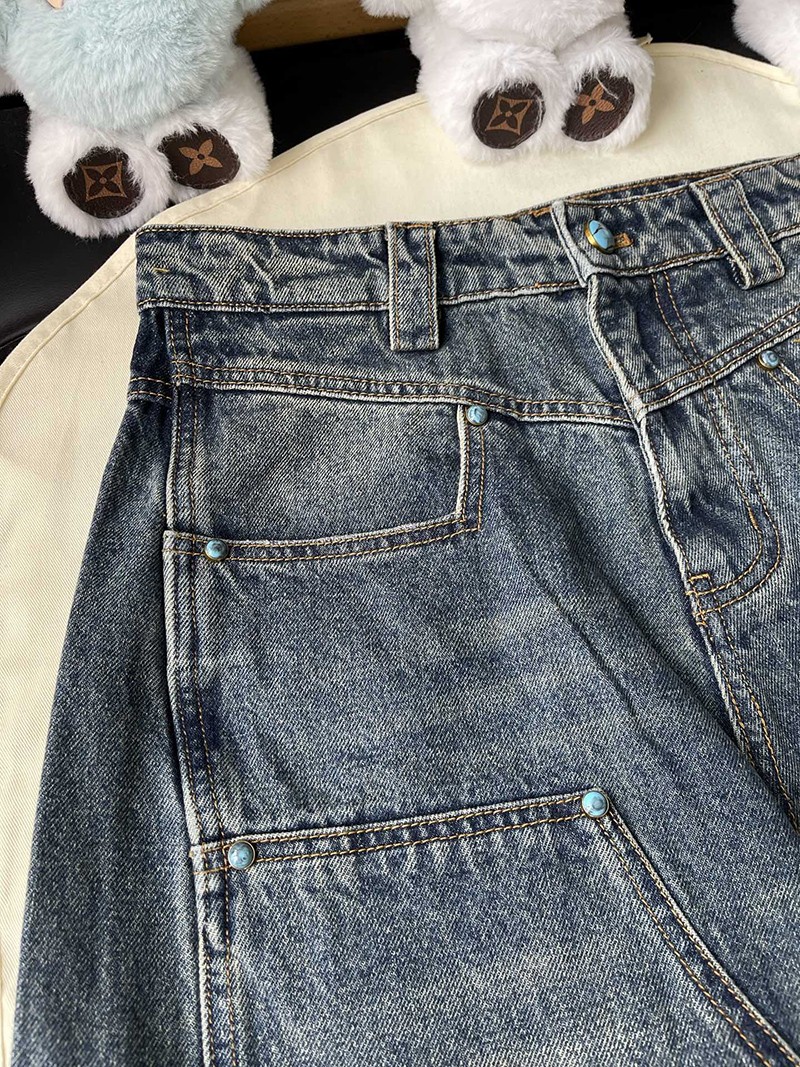LV Trousers 027
