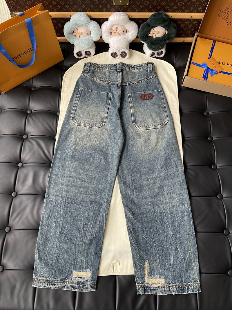 LV Trousers 027