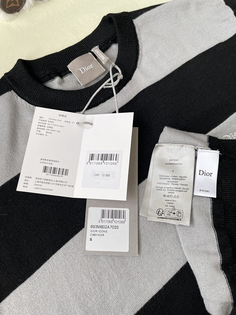 Dior T-shirt 010