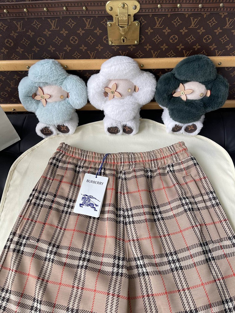 Burberry Short 003