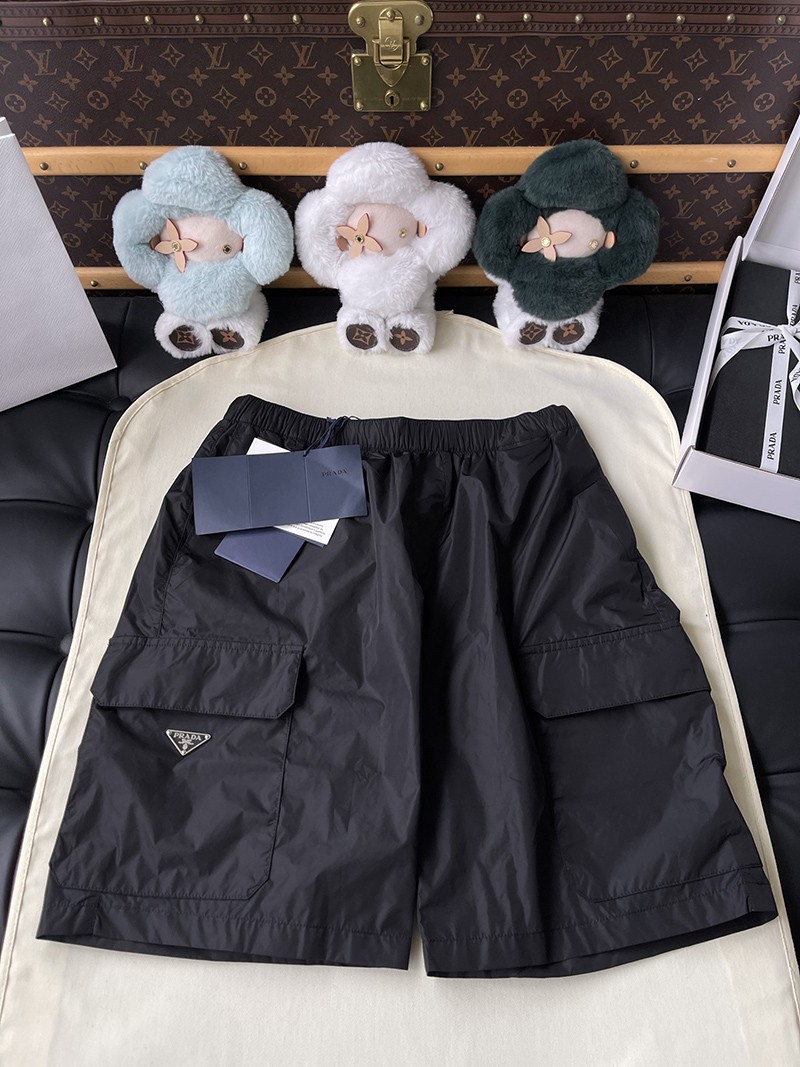 Prada Short 007