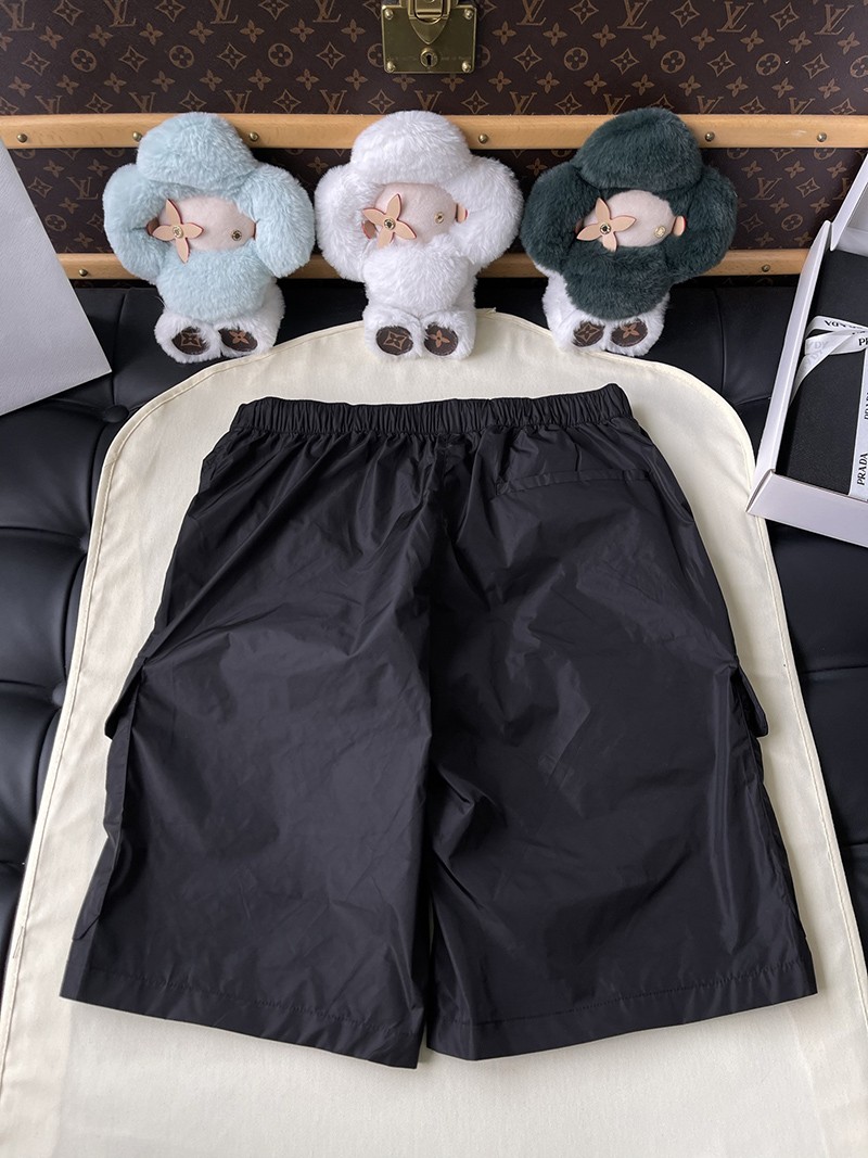 Prada Short 007