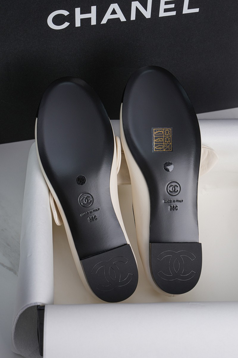 Chanel 25C Wmns Shoe 015