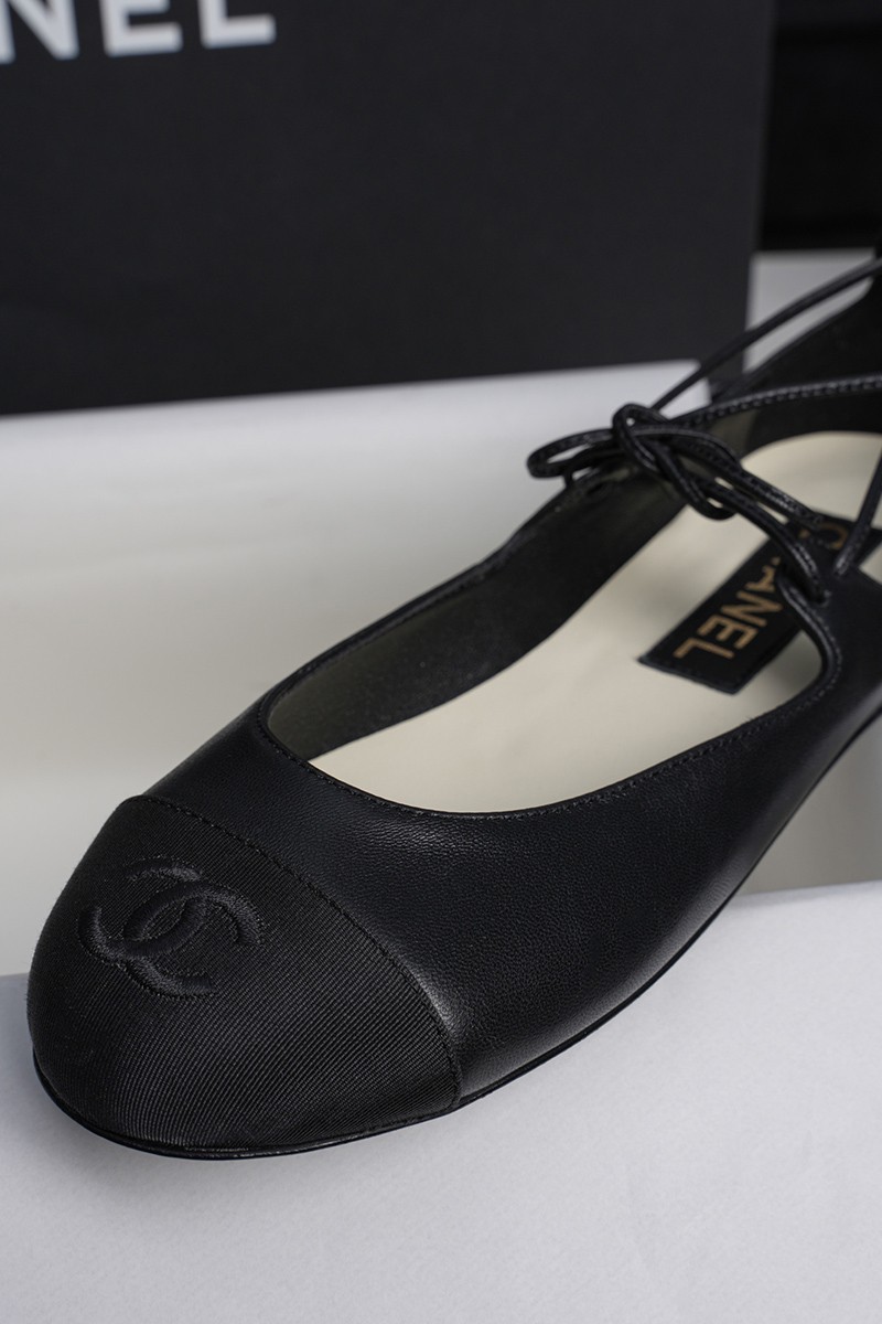 Chanel 25C Wmns Shoe 013