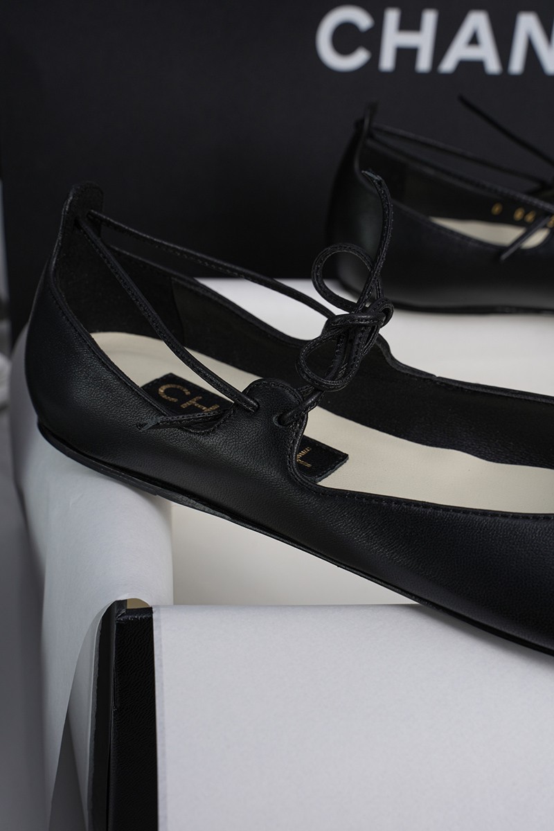 Chanel 25C Wmns Shoe 013