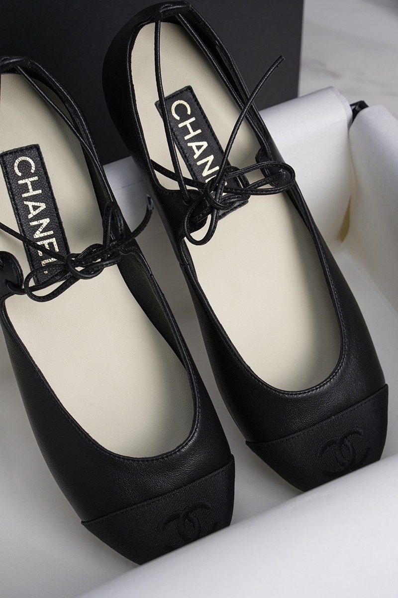 Chanel 25C Wmns Shoe 013