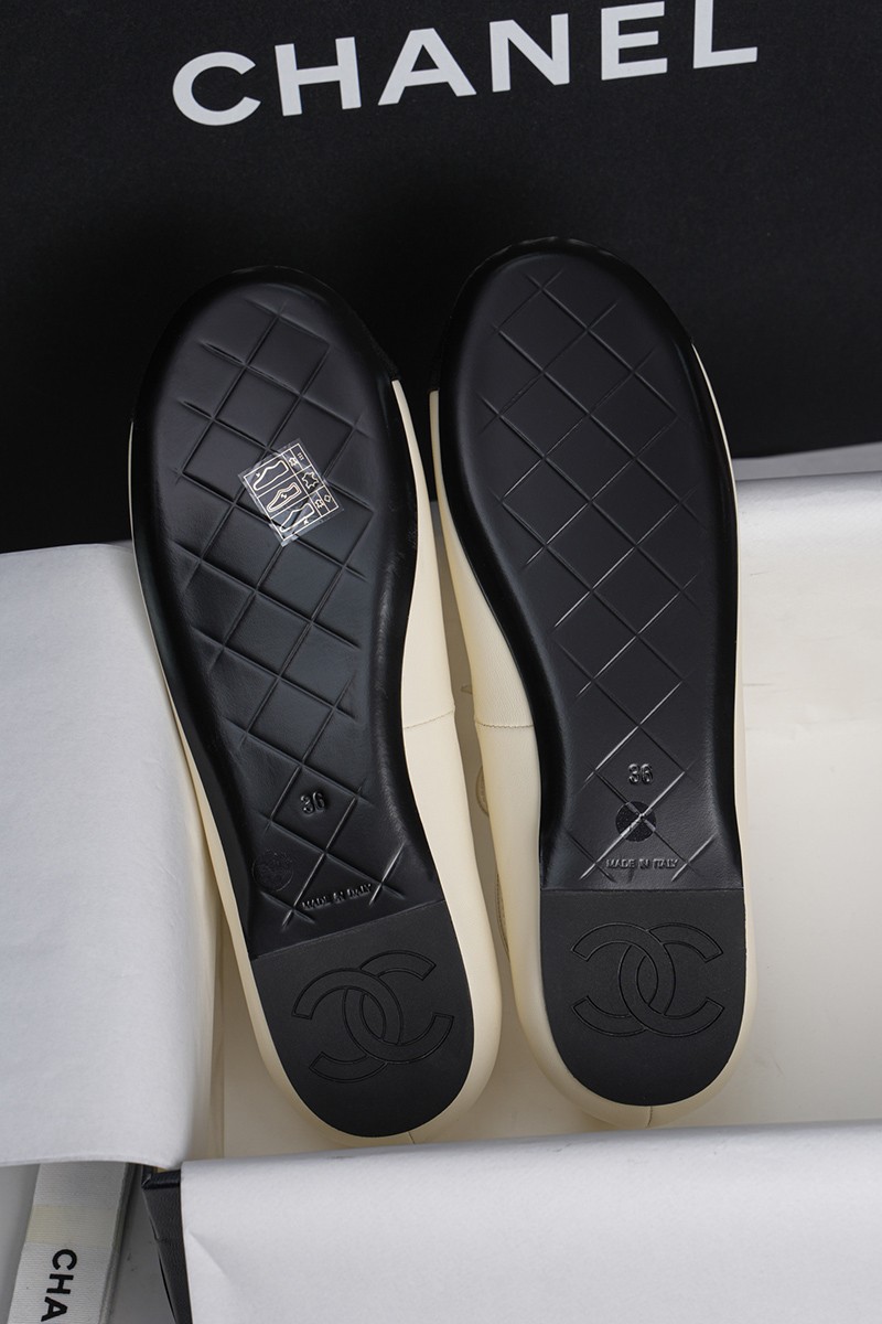 Chanel 25C Wmns Shoe 014