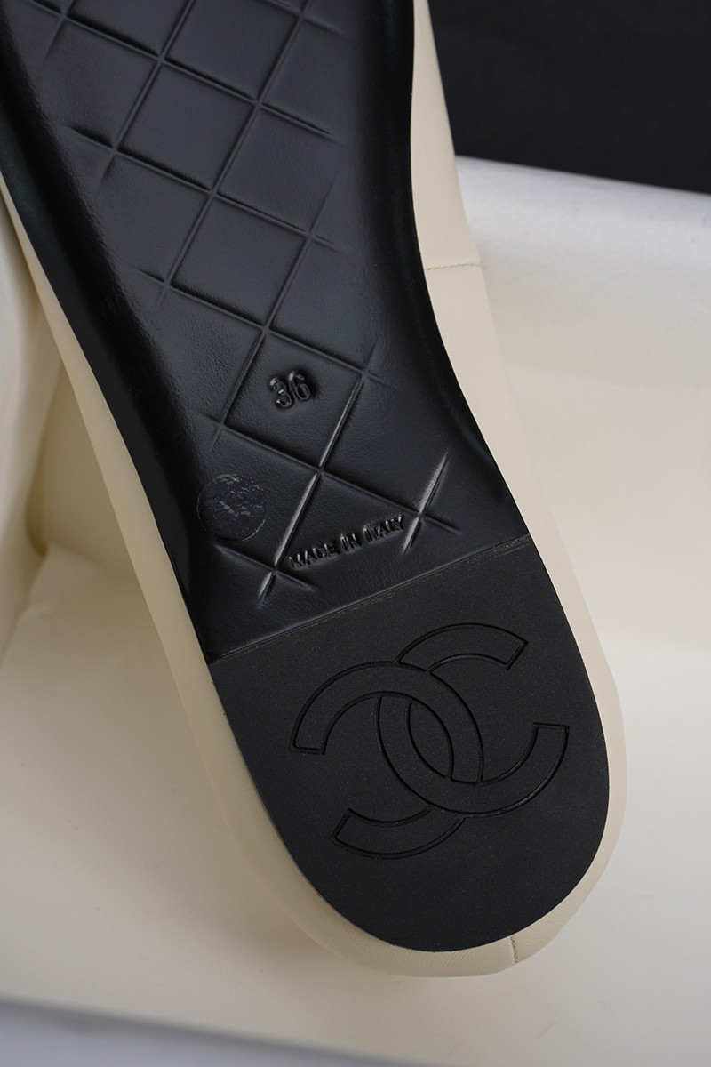 Chanel 25C Wmns Shoe 014