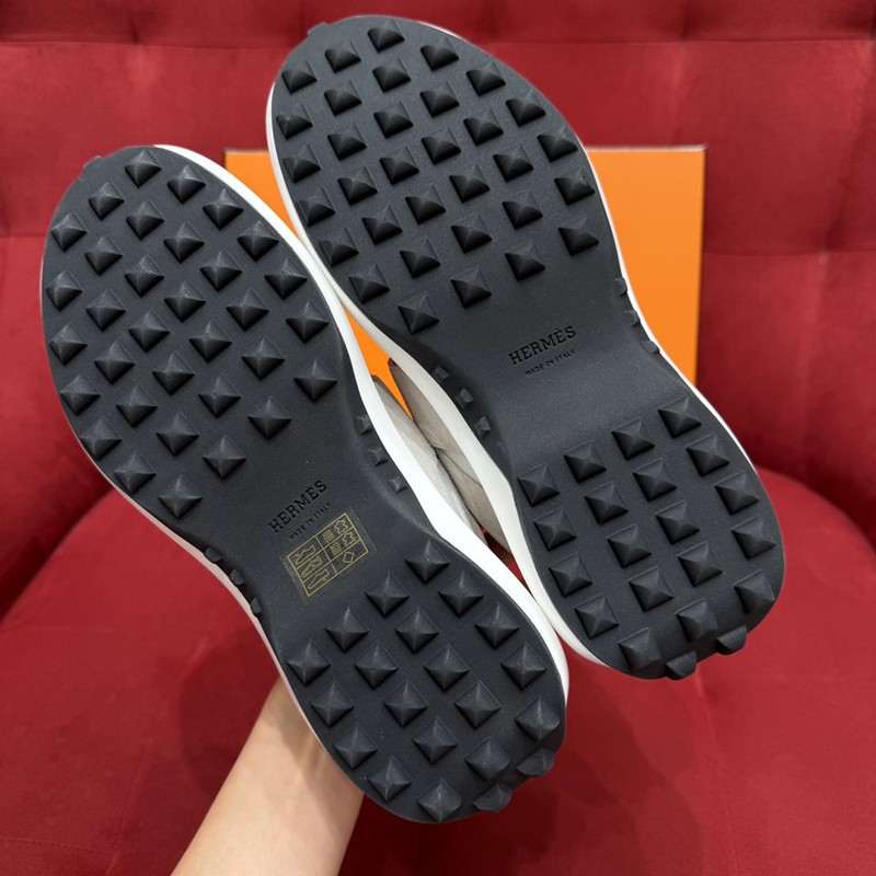 Hermes Loop Wmns Shoe 002
