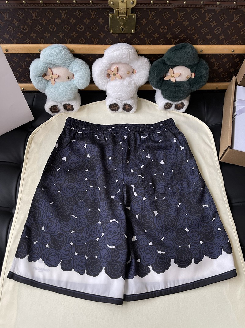 Givenchy Shorts 002