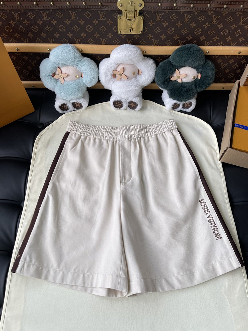 LV Shorts 037