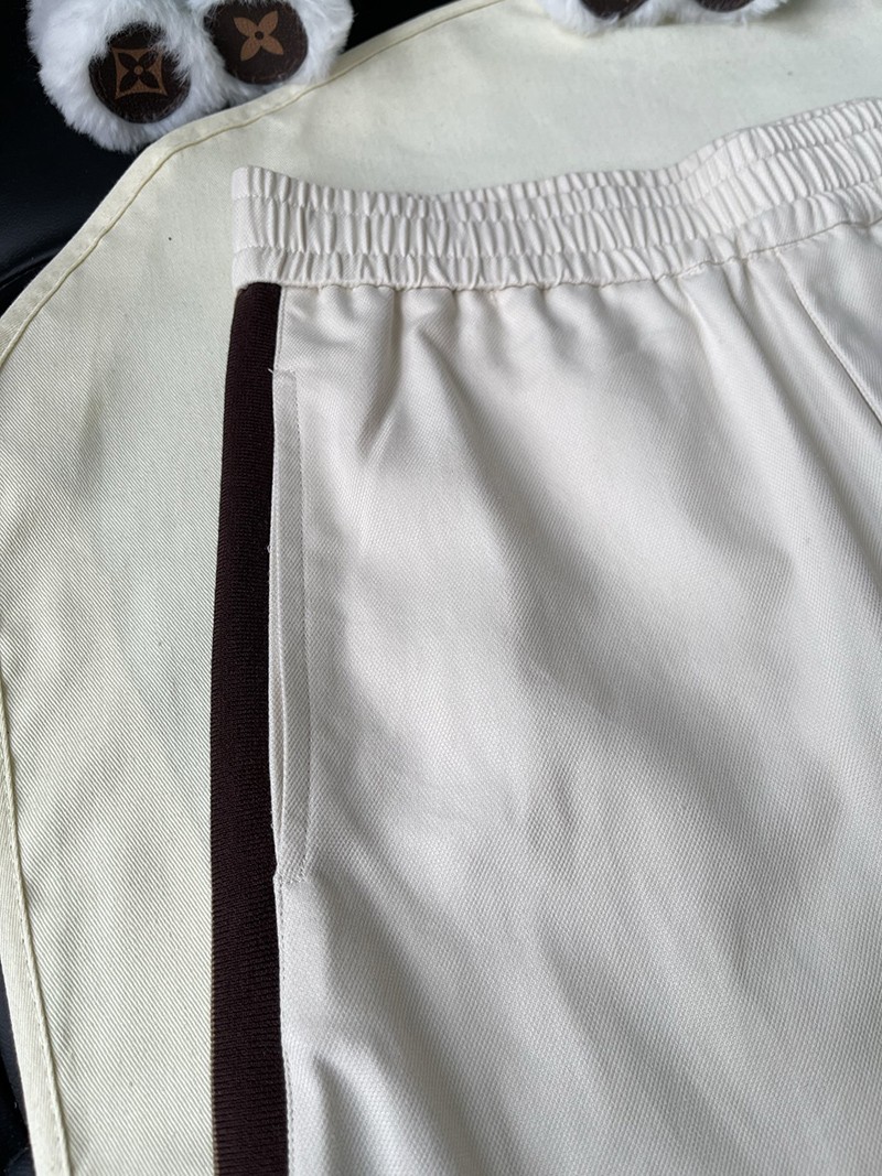 LV Shorts 037