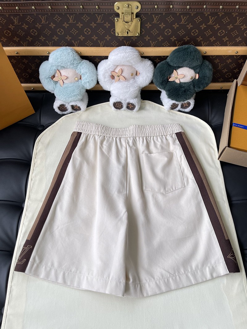 LV Shorts 037