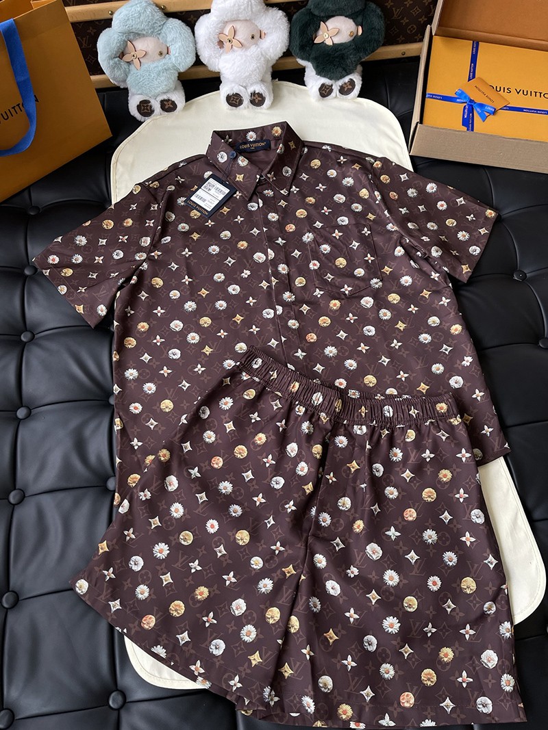 LV Shorts 039
