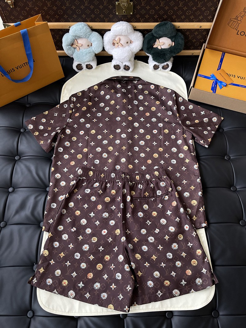 LV Shorts 039
