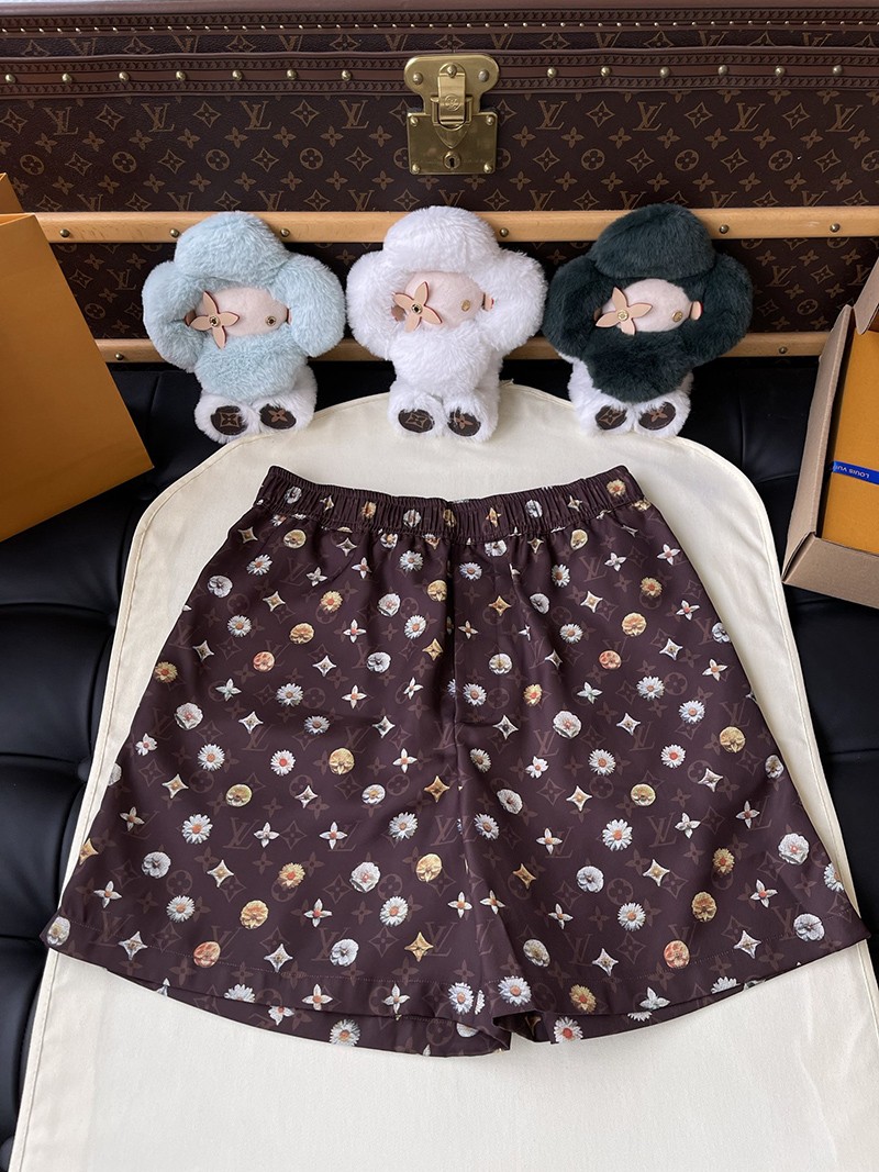 LV Shorts 039