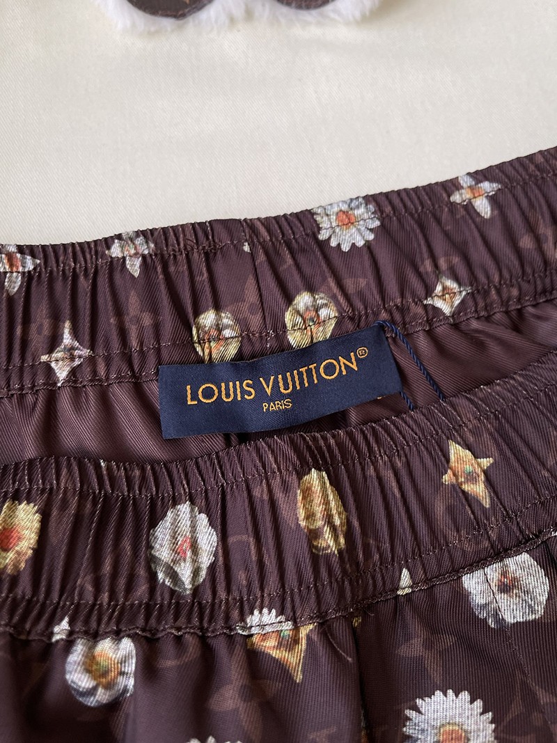 LV Shorts 039