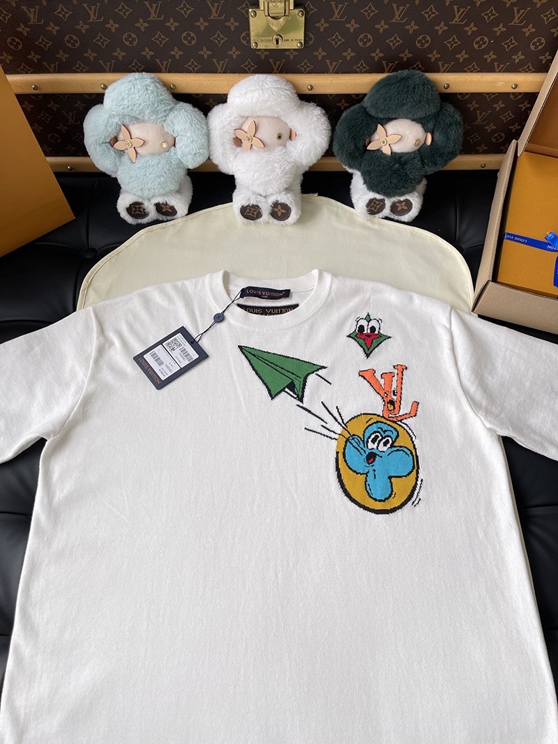 LV T-shirt 044