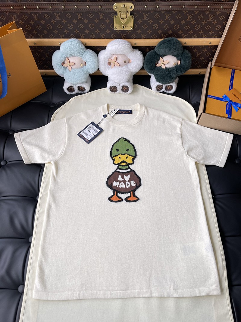 LV T-shirt 045