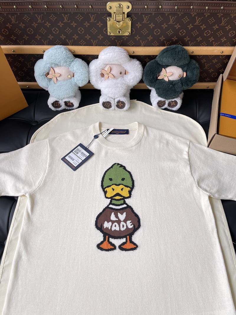 LV T-shirt 045