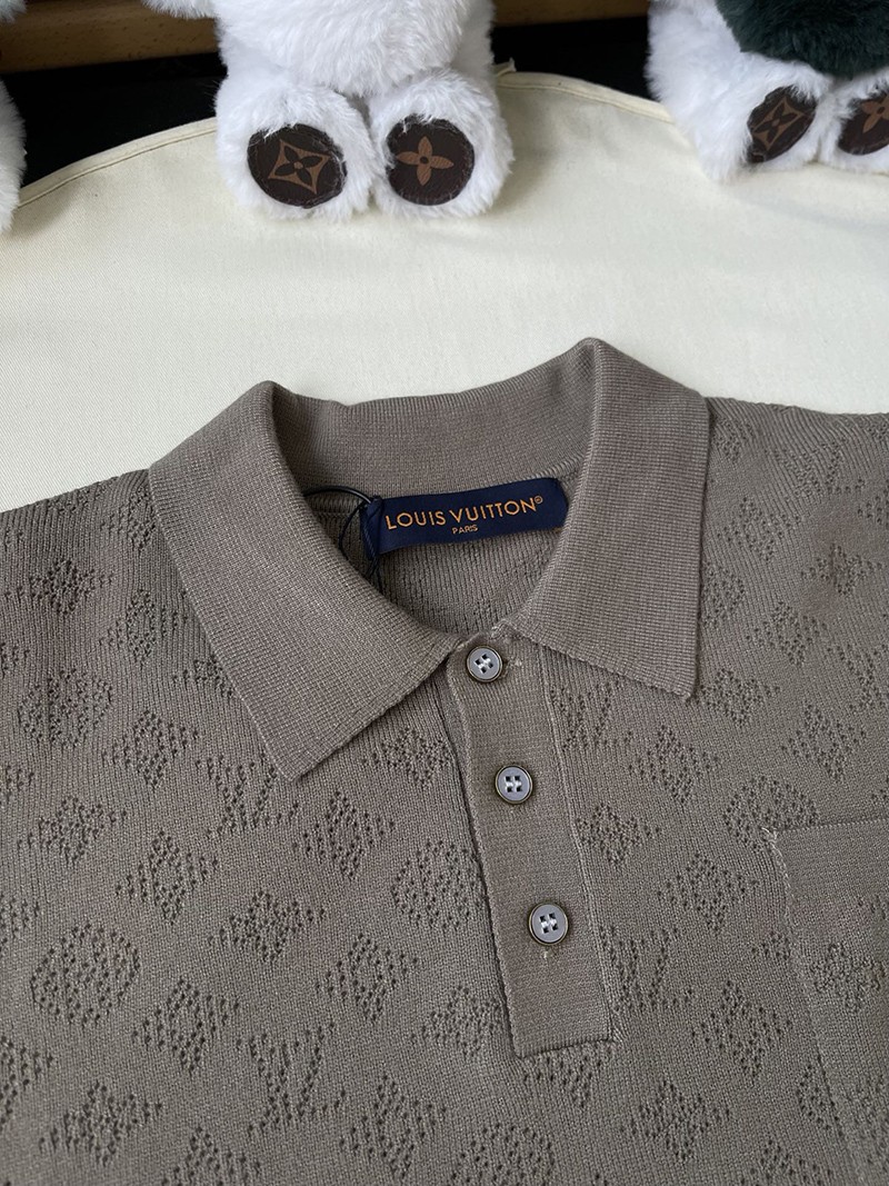 LV T-shirt 047