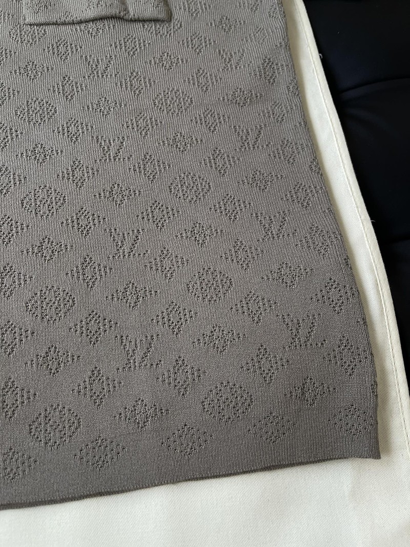LV T-shirt 047