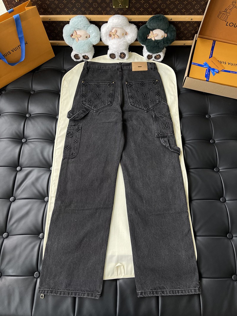 LV Trousers 052