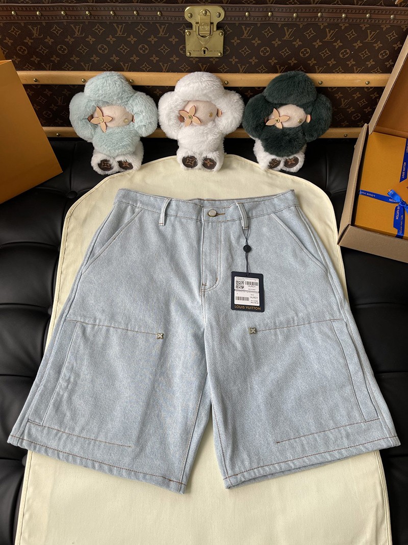 LV Shorts 050